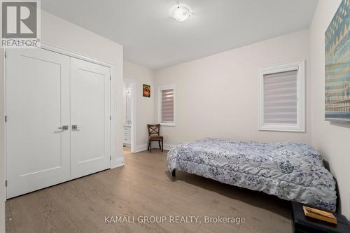2nd Bedroom - 121 Milky Way Drive, Richmond Hill, ON - Indoor Photo Showing Bedroom