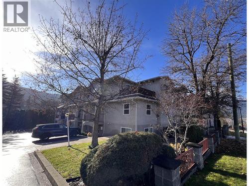 420 4 Avenue Se Unit# 201, Salmon Arm, BC - Outdoor