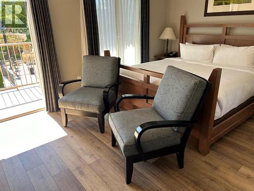 1200 Rancher Creek Road Unit# 131D, Osoyoos, BC - Indoor Photo Showing Bedroom