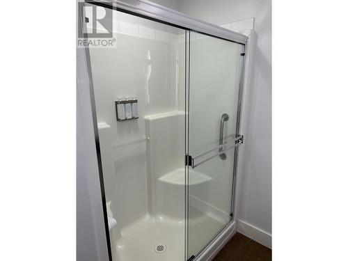 1200 Rancher Creek Road Unit# 122B, Osoyoos, BC - Indoor Photo Showing Bathroom