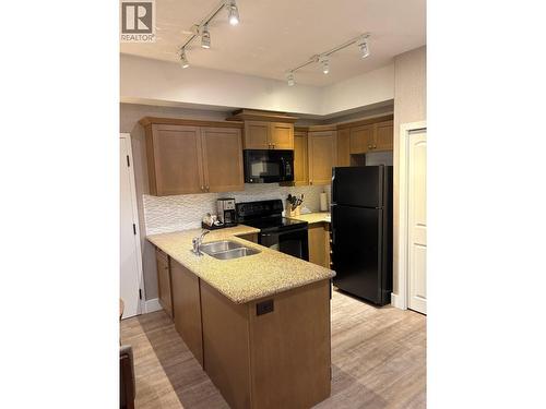 1200 Rancher Creek Road Unit# 216D, Osoyoos, BC - Indoor Photo Showing Kitchen With Double Sink