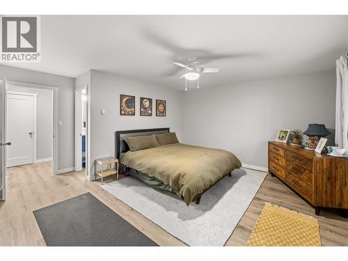 262 Kinney Avenue Unit# 311, Penticton, BC - Indoor Photo Showing Bedroom