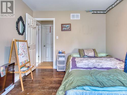 61 Concord Avenue, St. Catharines (Facer), ON - Indoor Photo Showing Bedroom