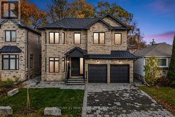 59 SANDOWN AVENUE  Toronto, ON M1N 3W2
