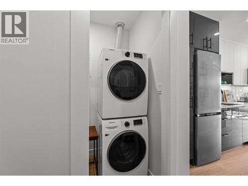 1380 Pridham Avenue Unit# 208 Lot# Sl 8, Kelowna, BC - Indoor Photo Showing Laundry Room