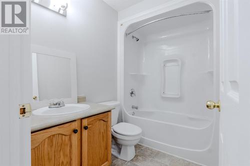 16 Maclaren Place, St. John'S, NL - Indoor Photo Showing Bathroom