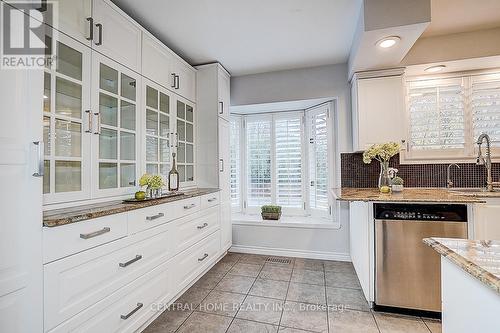 5192 Reeves Road, Burlington, ON - Indoor Photo Showing Kitchen