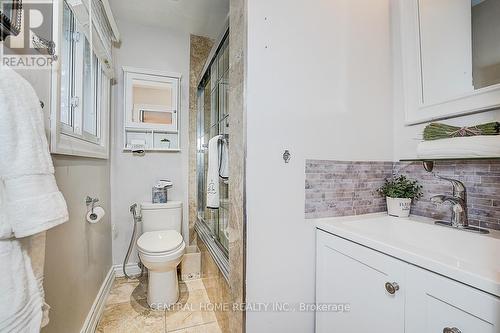 5192 Reeves Road, Burlington, ON - Indoor Photo Showing Bathroom
