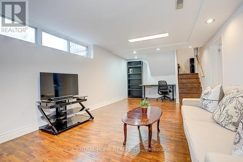 5192 Reeves Road, Burlington, ON - Indoor