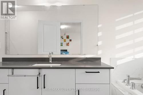 152 Greer Street, Barrie, ON - 