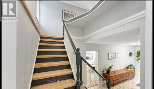 5467 Sixth Line, Milton, ON - Indoor Photo Showing Other Room