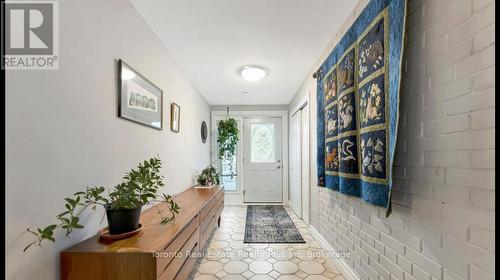 5467 Sixth Line, Milton, ON - Indoor Photo Showing Other Room