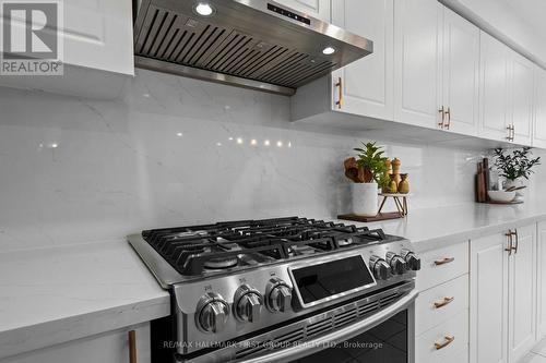 337 Old Harwood Avenue, Ajax, ON - Indoor Photo Showing Kitchen