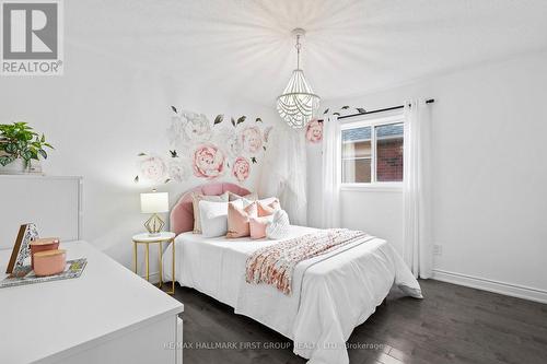 337 Old Harwood Avenue, Ajax, ON - Indoor Photo Showing Bedroom