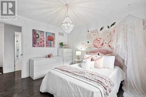 337 Old Harwood Avenue, Ajax, ON - Indoor Photo Showing Bedroom