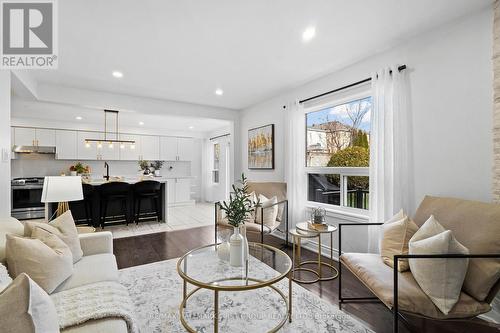 337 Old Harwood Avenue, Ajax, ON - Indoor Photo Showing Living Room