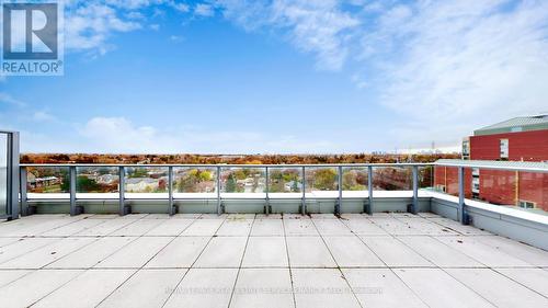 906 - 8 Olympic Garden Drive, Toronto, ON - Outdoor