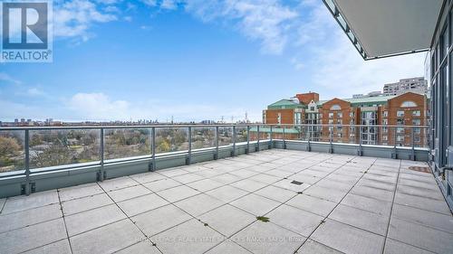 906 - 8 Olympic Garden Drive, Toronto, ON - Outdoor