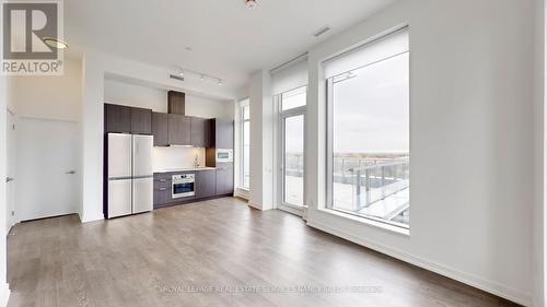 906 - 8 Olympic Garden Drive, Toronto, ON - Indoor