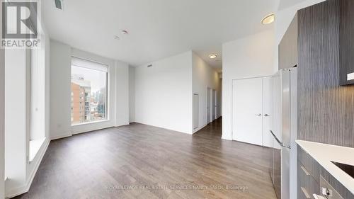 906 - 8 Olympic Garden Drive, Toronto, ON - Indoor Photo Showing Other Room