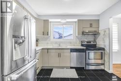 STAINLESS STEEL APPLIANCES - 