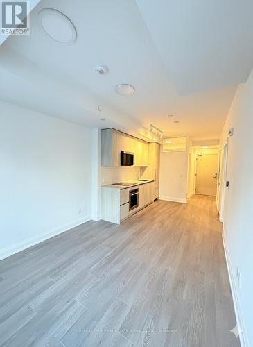 222 - 3250 Carding Mill Trail, Oakville, ON - Indoor