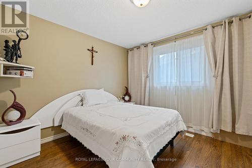 3 Nature Court, Hamilton, ON - Indoor Photo Showing Bedroom