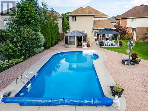 3 Nature Court, Hamilton, ON - Outdoor With In Ground Pool With Exterior