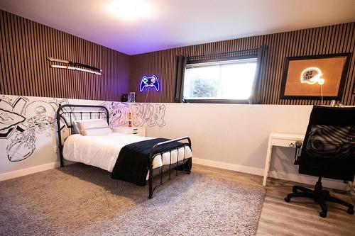 29 Granite Park Boulevard, Steinbach, MB - Indoor Photo Showing Bedroom