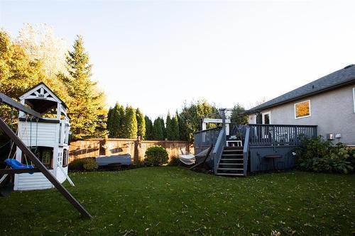 29 Granite Park Boulevard, Steinbach, MB - Outdoor With Deck Patio Veranda