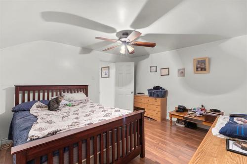 1170 Ingersoll Street, Winnipeg, MB - Indoor Photo Showing Bedroom