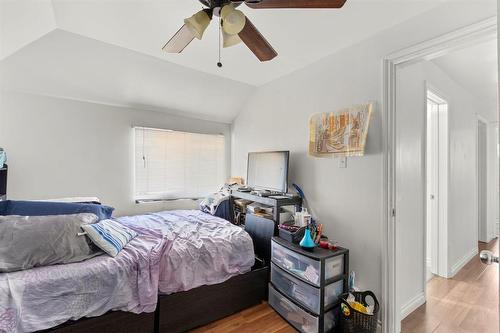 1170 Ingersoll Street, Winnipeg, MB - Indoor Photo Showing Bedroom