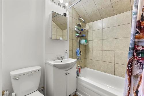1170 Ingersoll Street, Winnipeg, MB - Indoor Photo Showing Bathroom