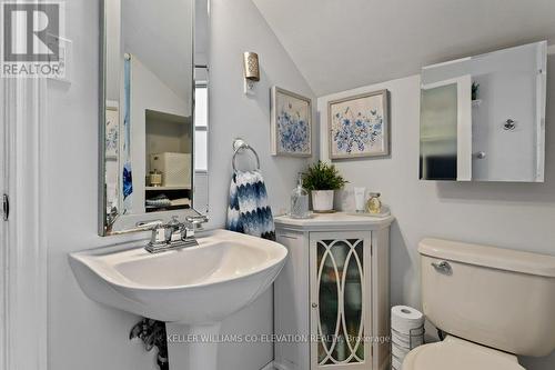276 Graham Avenue S, Hamilton, ON - Indoor Photo Showing Laundry Room