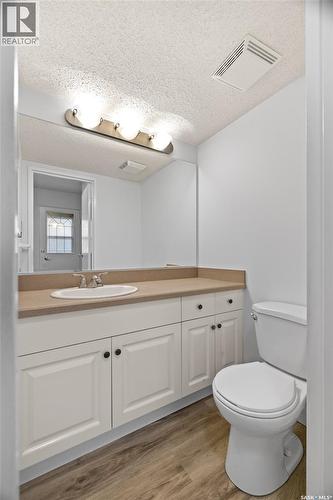 3927 Gordon Road, Regina, SK - Indoor Photo Showing Bathroom