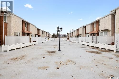 3927 Gordon Road, Regina, SK - Outdoor