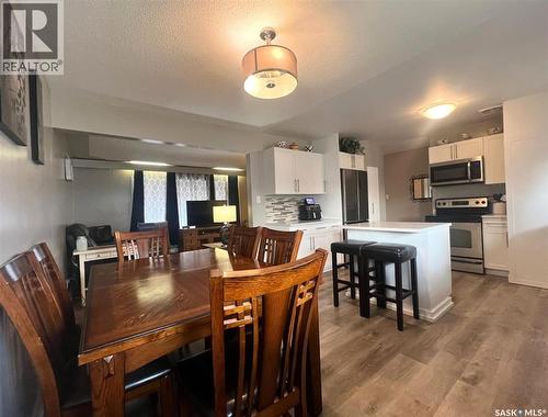 437 4Th Avenue Nw, Swift Current, SK - Indoor