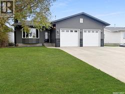 396 Petterson DRIVE  Estevan, SK S4A 2P4