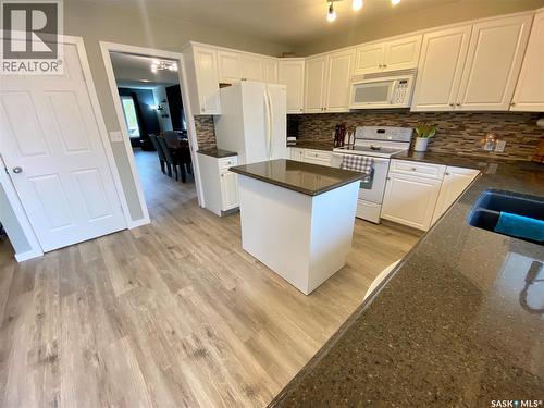 396 Petterson Drive, Estevan, SK - Indoor Photo Showing Kitchen With Double Sink