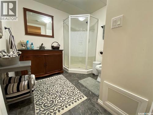 396 Petterson Drive, Estevan, SK - Indoor Photo Showing Bathroom