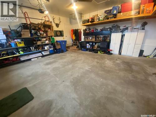 396 Petterson Drive, Estevan, SK - Indoor Photo Showing Garage