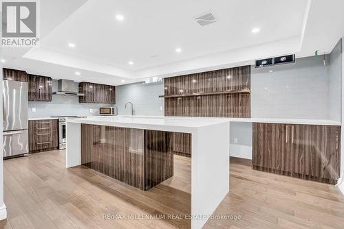 275 Hansard Drive, Vaughan, ON - Indoor Photo Showing Kitchen With Stainless Steel Kitchen With Upgraded Kitchen