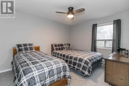 #B - 910 Concession Rd 17 W, Tiny, ON - Indoor Photo Showing Bedroom