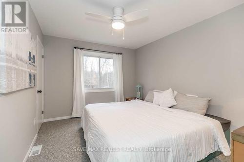 #B - 910 Concession Rd 17 W, Tiny, ON - Indoor Photo Showing Bedroom