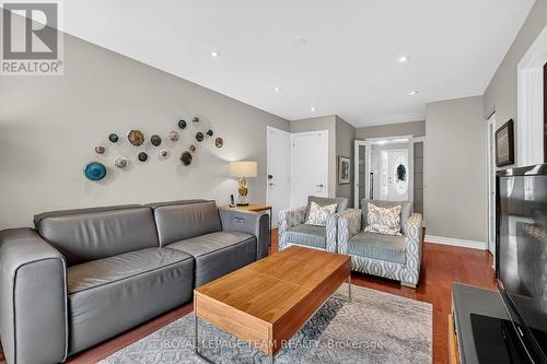 1768 Featherston Drive, Ottawa, ON - Indoor Photo Showing Living Room