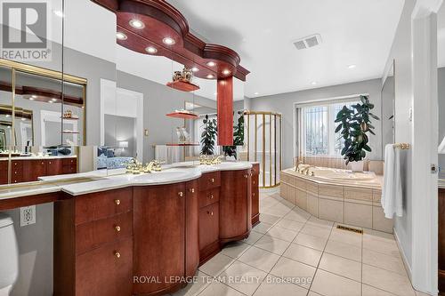 1768 Featherston Drive, Ottawa, ON - Indoor Photo Showing Bathroom