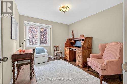 1768 Featherston Drive, Ottawa, ON - Indoor