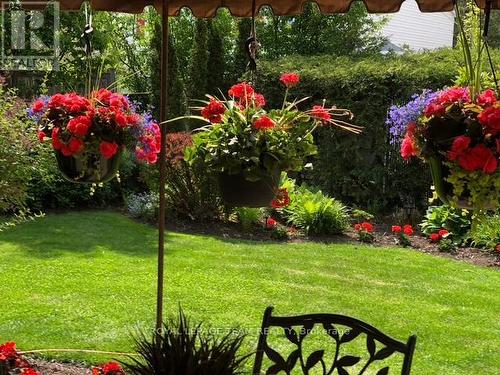 1768 Featherston Drive, Ottawa, ON - Outdoor