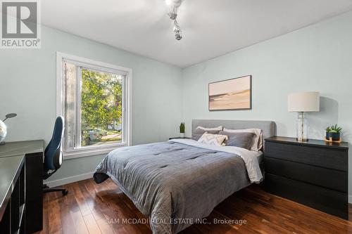2480 Parmeer Drive, Mississauga, ON - Indoor Photo Showing Bedroom