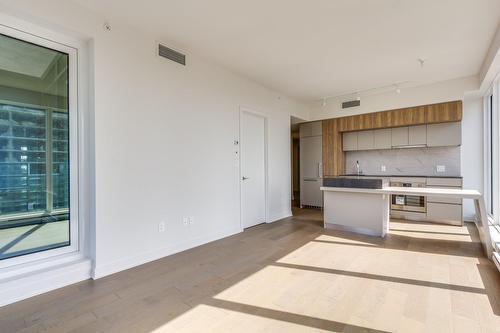 Kitchen - 3007-1188 Rue St-Antoine O., Montréal (Ville-Marie), QC - Indoor